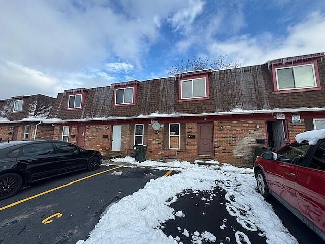 2nd image of 5690 Ironwood Ct