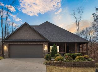 5 Cranbrook Ln, Bella Vista, AR 72714