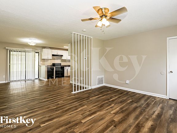 2nd image of 2423 Ozark Trl SW