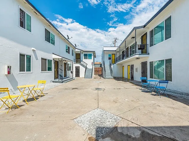 728 Cerritos Ave #6 — Photo 10