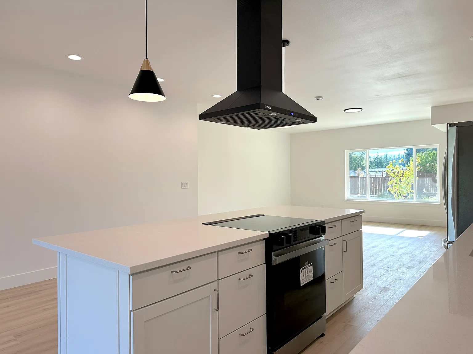 2 bed, 1782 sqft, $2,500 — Photo 3