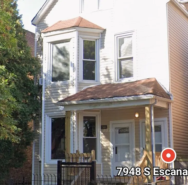 7948 S Escanaba Ave #3