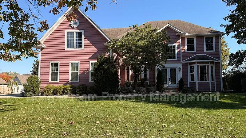 4 bed, 4.5 bath, 2715 sqft, $3,595 — Photo 1