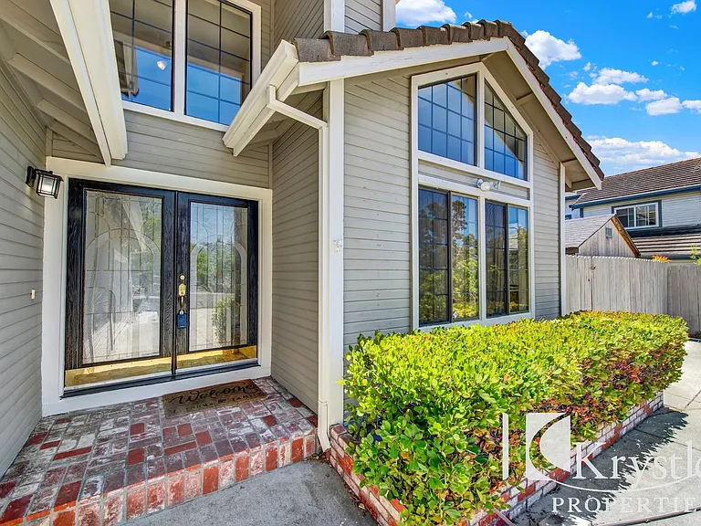 152 Chesapeake Dr — Photo 5
