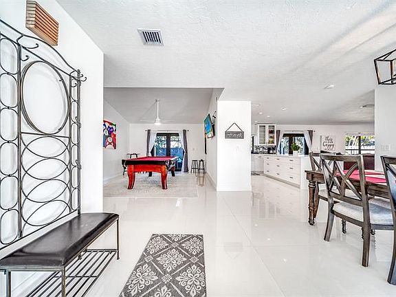 4th image of 14491 Autumn Ave
