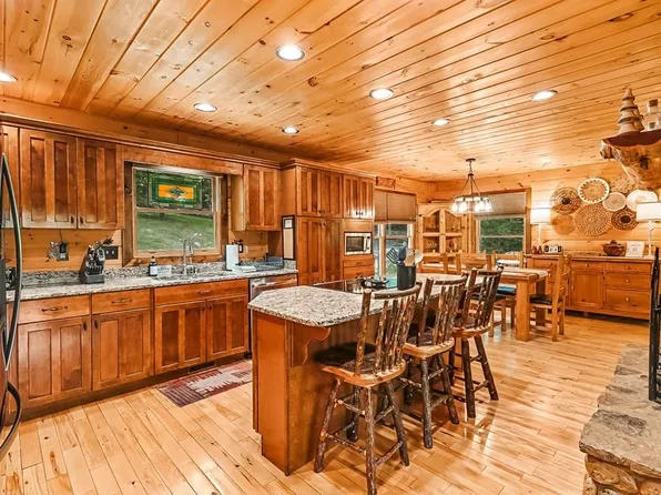 710 Ensley Rd, Epworth, GA 30541