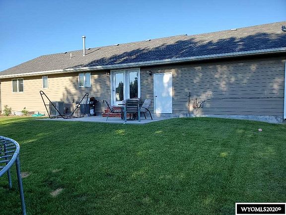 2nd image of 3641 Laramie St