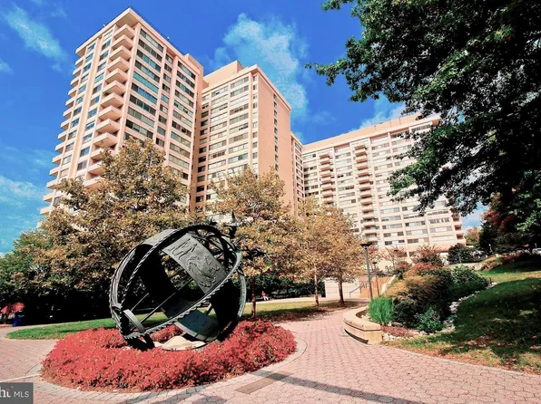 5500 Friendship Blvd, Chevy Chase, MD