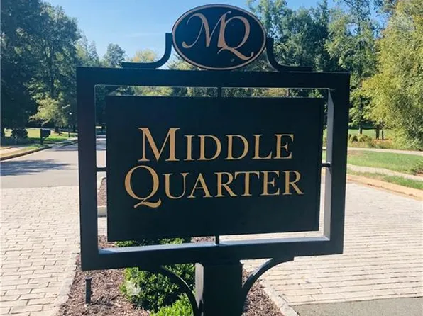 221 Middle Quarter Ln, Henrico, VA 23238