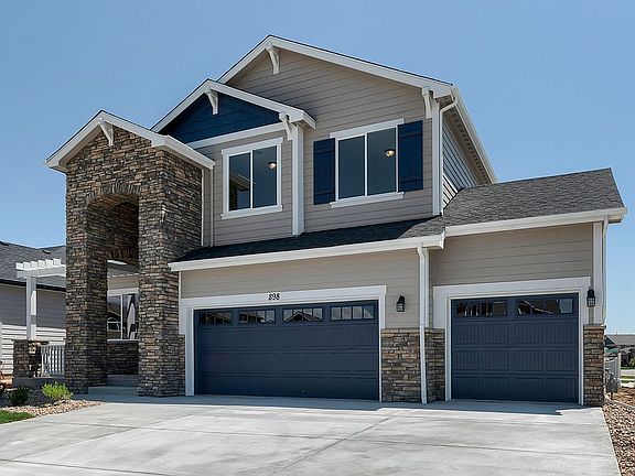 3rd image of 898 Shirttail Peak Dr