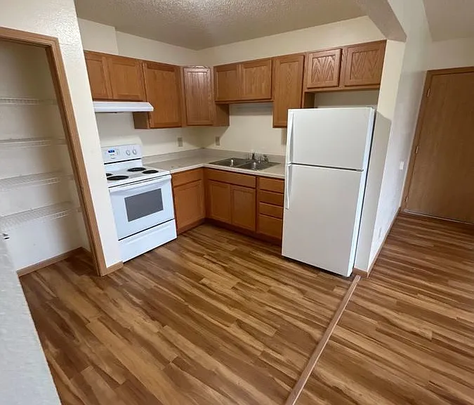 225 Ash St #20 — Photo 6