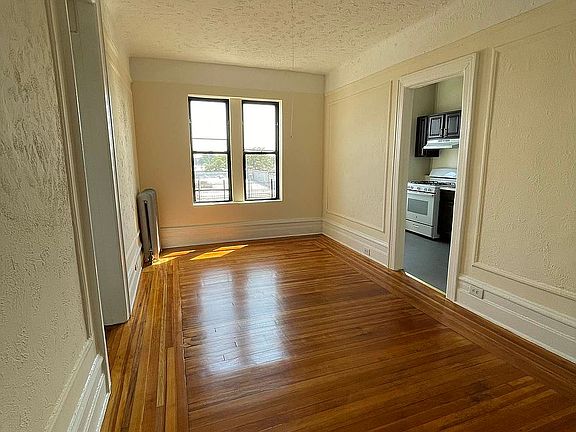 3rd image of 25-39 44th St #19
