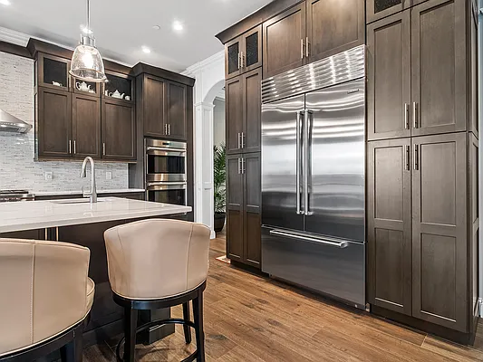 Sold by Casandra Properties Inc. | media 9