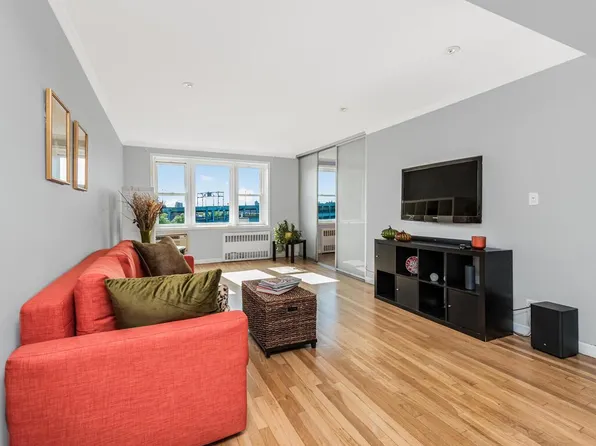 2530 Independence Avenue #6K, Bronx, NY 10463