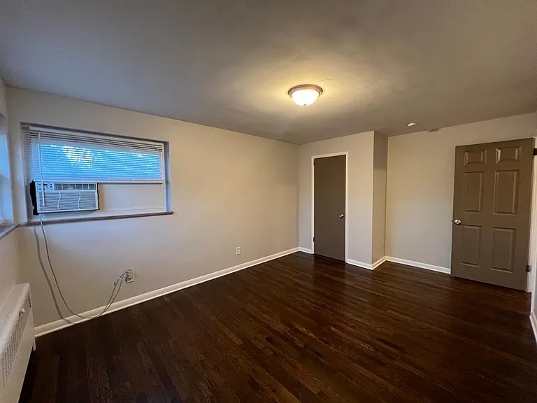 6116 Plainfield Rd #3 — Photo 8