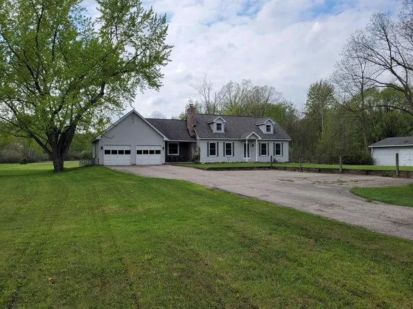 925 Allen Rd, Kimball, MI 48074
