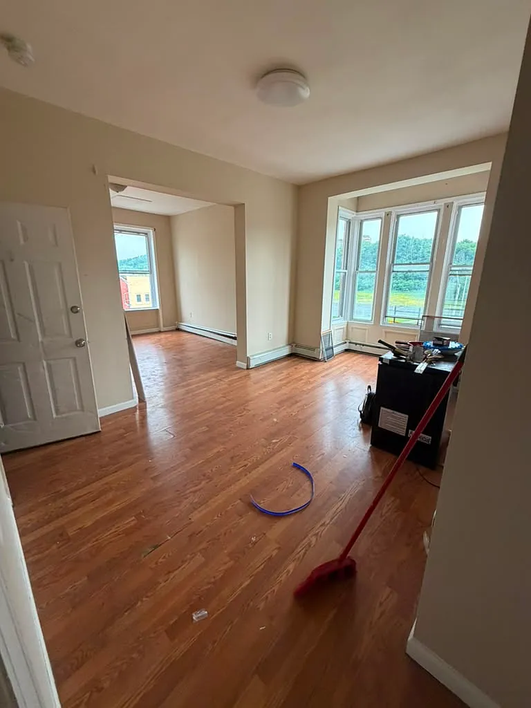3 bed, 900 sqft, $1,400 — Photo 4