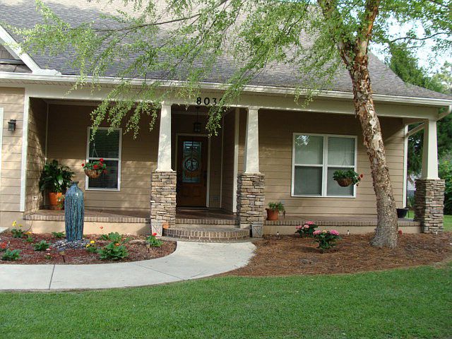 1st image of 8030 Northwood Dr