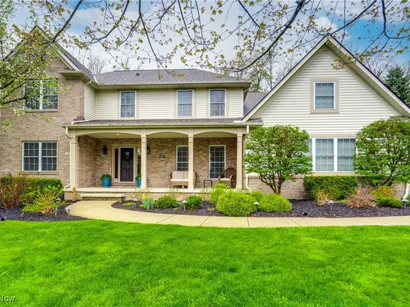 7860 Bainbrook Dr, Chagrin Falls, OH 44023