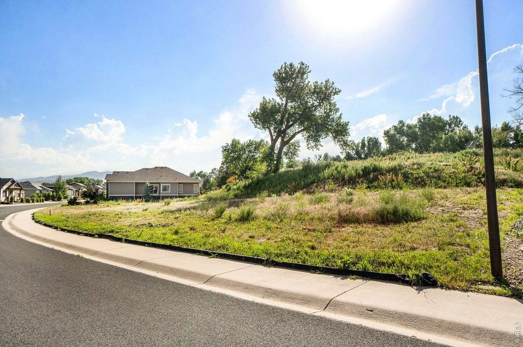 763 Deer Meadow Dr