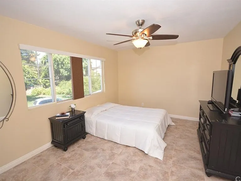 42976 Corte Davila — Photo 36