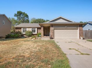 819 N Pine Grove St, Wichita, KS 67212