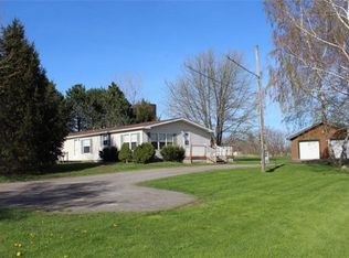 2035 Oak Orchard Rd, Albion, NY 14411