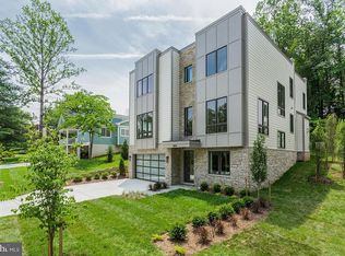 8826 Ridge Rd, Bethesda, MD 20817