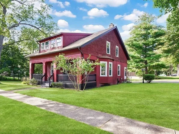86 Lincoln Rd, Longmeadow, MA 01106