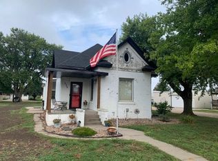 339 Grant St, Trumbull, NE 68980