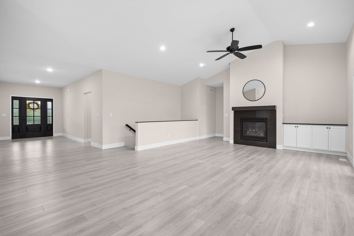 next background image