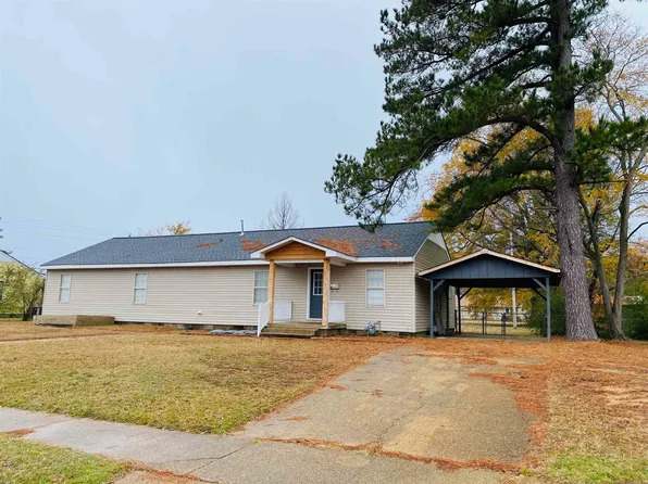 106 S Womble Ave E, Camden, AR 71701