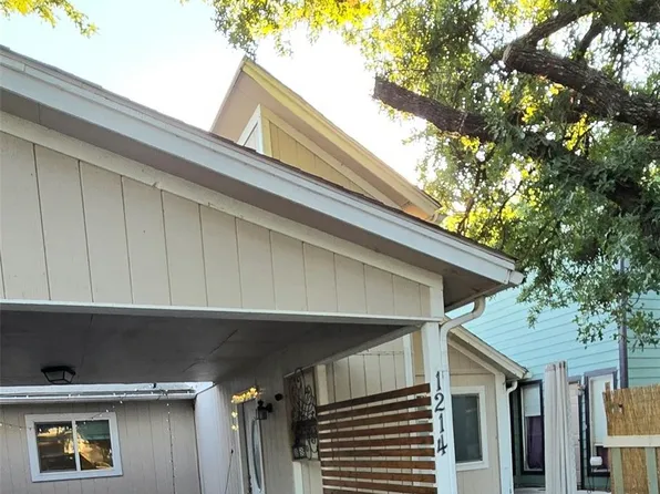 1214 Elm Ct, Runaway Bay, TX 76426