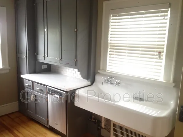 356 Walnut Ave SW APT A, Roanoke, VA 24016