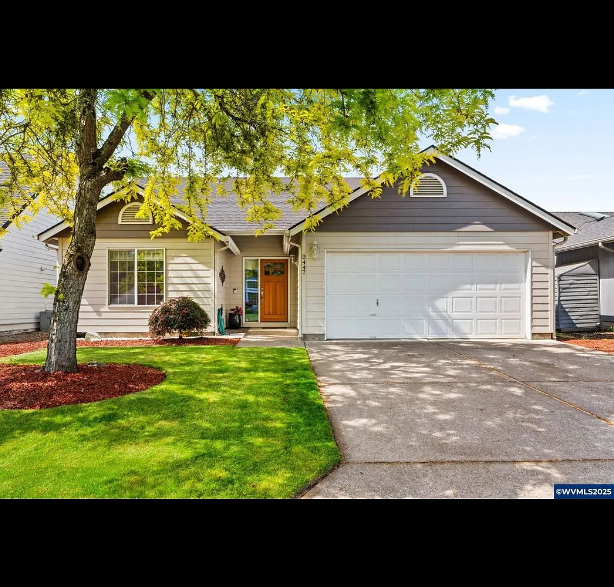3 bed, 1264 sqft, $3,200 — Photo 1
