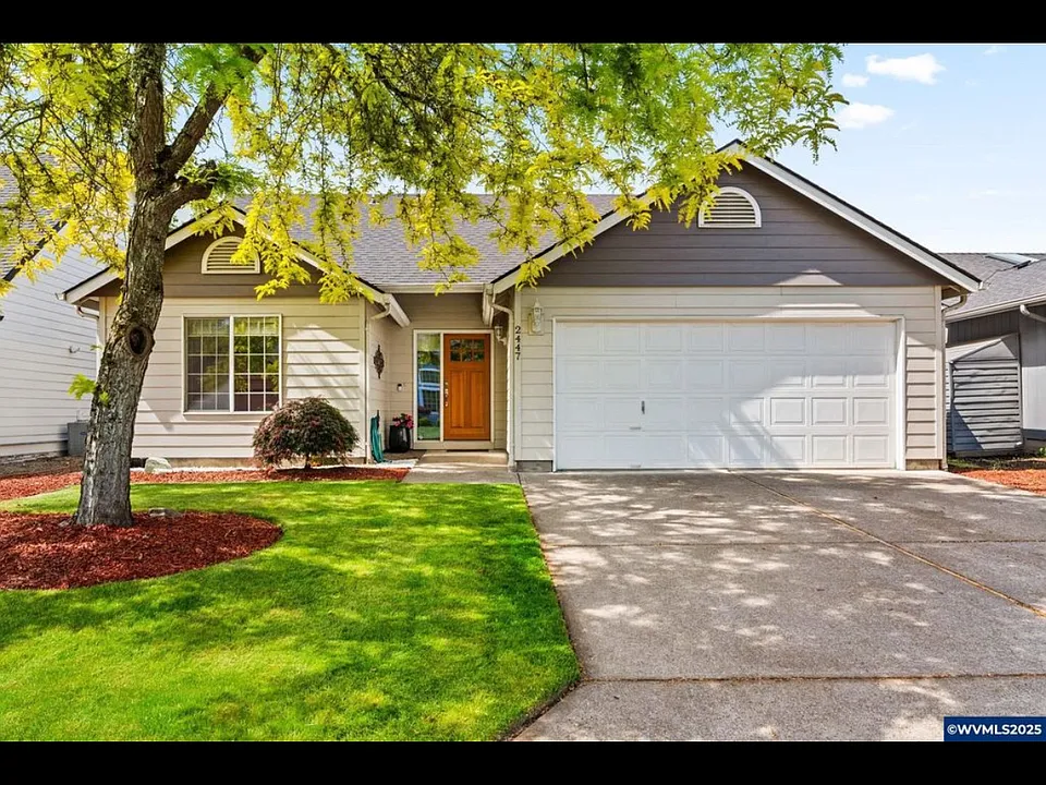 2447 Exmoor Ct SE