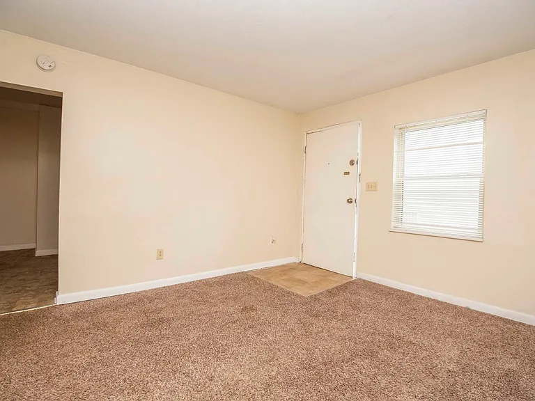 1705 Washington Ave #2 — Photo 4