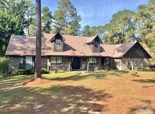 302 Brookwood Dr, Atmore, AL 36502