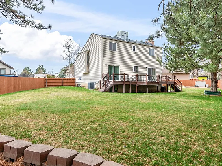 9763 S Sitzmark Dr — Photo 27