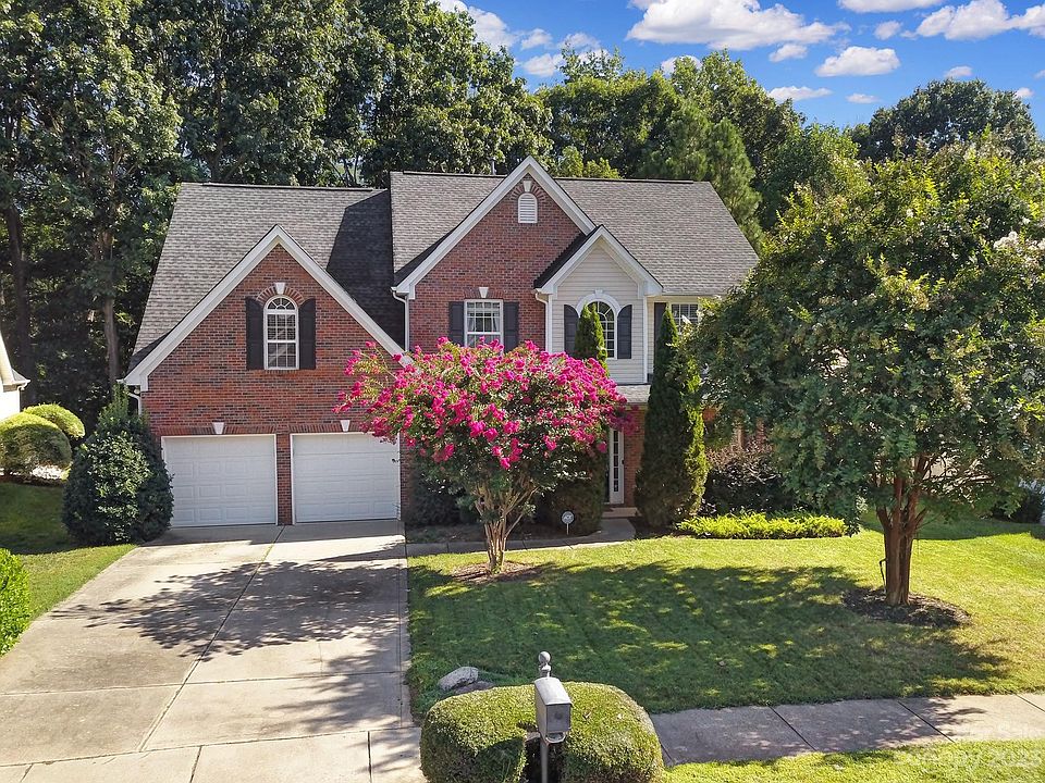 1st image of 16230 Grafham Cir