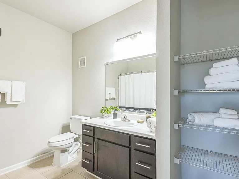 Villas at Colt Run Apartments — Photo 8