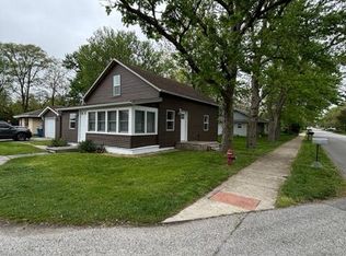 922 Begonia St SE, Demotte, IN 46310