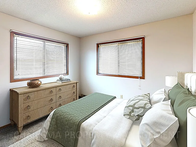 Park Apartments — Photo 20