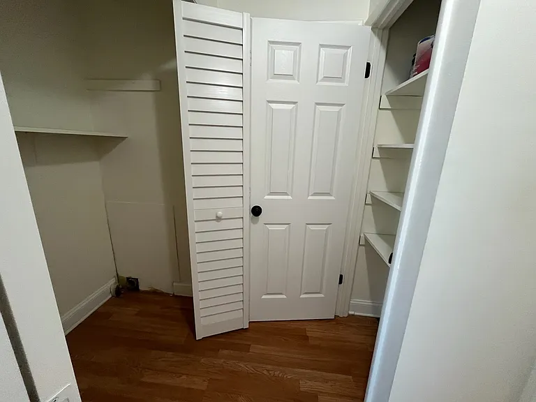 200 E Palestine Ave — Photo 15