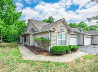 1956 Buckingham Dr, Avon, OH 44011