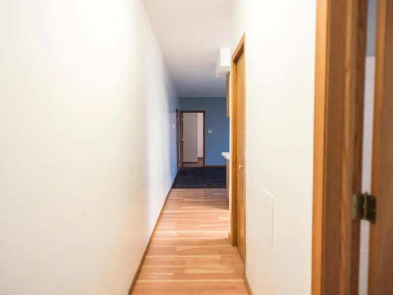 411 Broadway N #304 — Photo 21