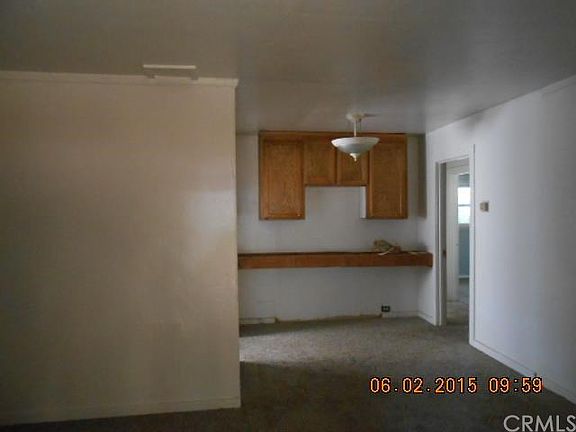 4th image of 14671 Pearl Ave