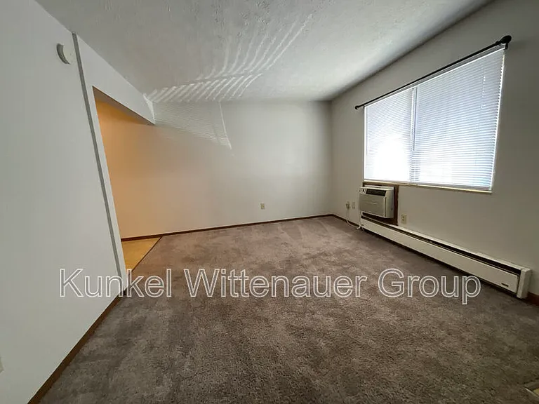 2609H Sierra Dr — Photo 3