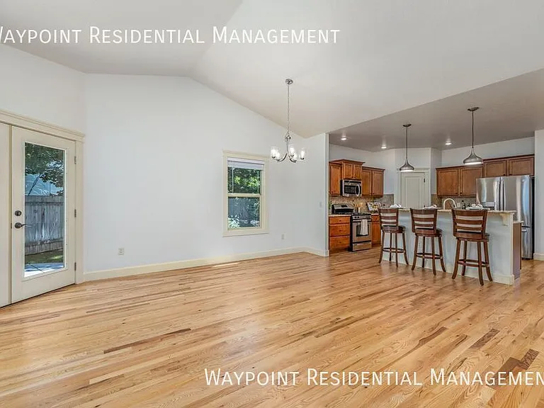5956 N Bremerton Pl — Photo 14