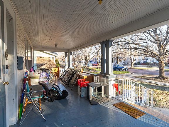 2nd image of 306 E 13th Ave